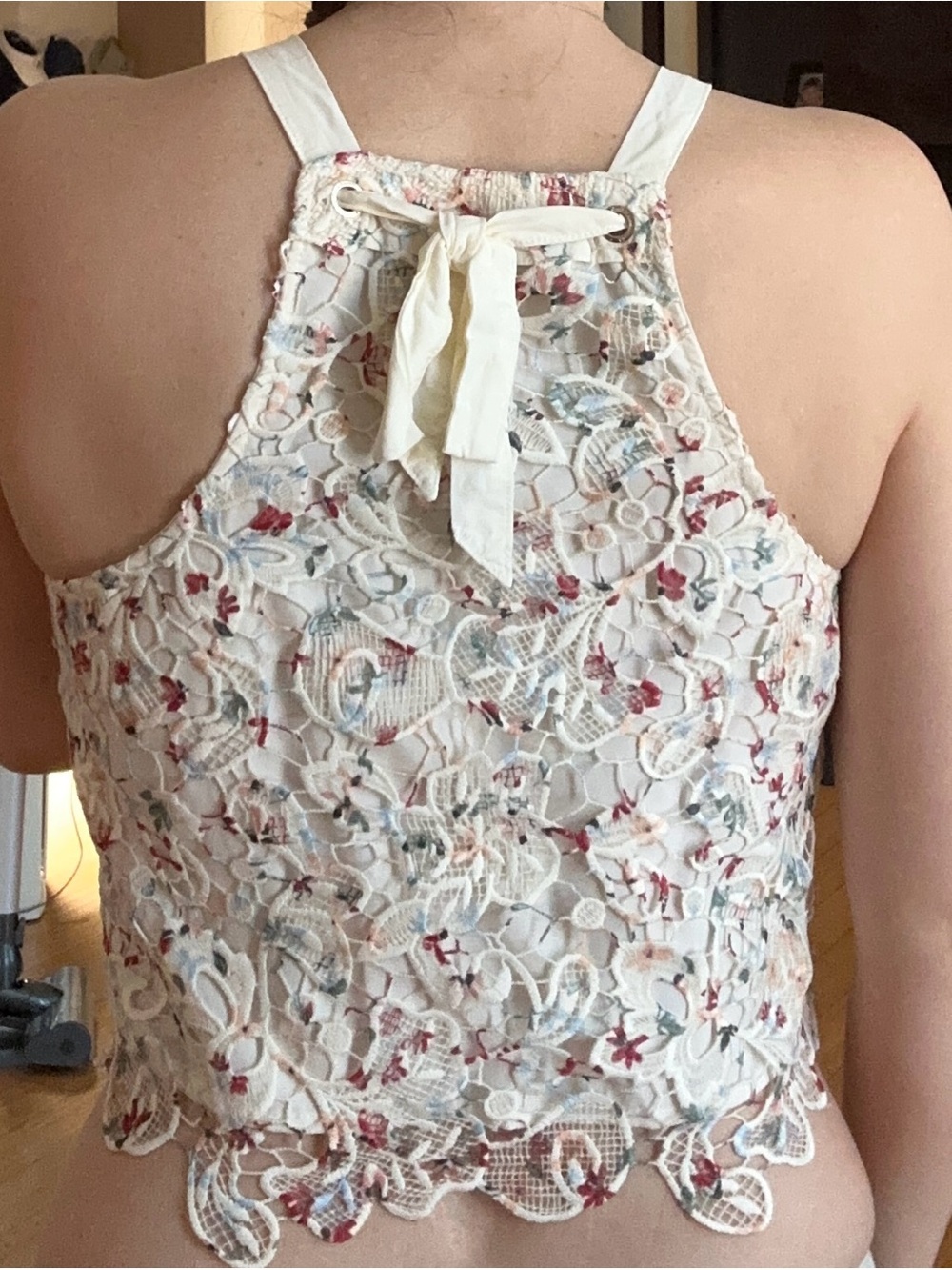 Abercrombie&Fitch Woman’s Halter Crop Floral Top Size Small - Picture 10 of 12